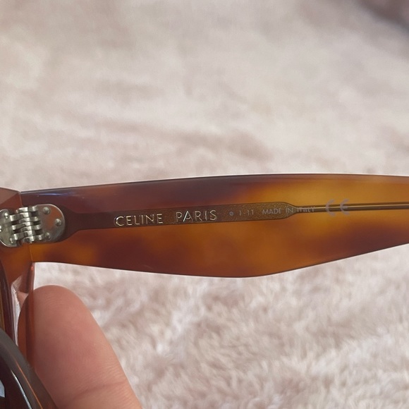 Genuine Celine Cat Eye Polarized Sunglasses in Tortoise - Picture 4 of 6